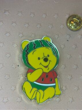 🍉Disney Winnie the Pooh Loungefly Pin